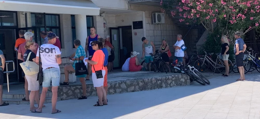 Get Navigation Fee Online, No More Waiting at the Harbor Master's Office